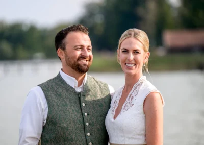 Brautpaar am See, Foto von Hochzeitsreportage am Ammersee